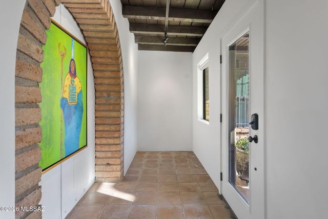 8 Camino Otero, Tubac, AZ 85646