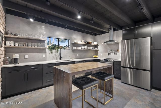 8 Camino Otero, Tubac, AZ 85646
