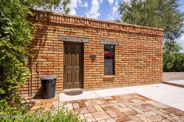 8 Camino Otero, Tubac, AZ 85646