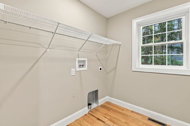2 Blaisdell Court, Raymond, NH 03077