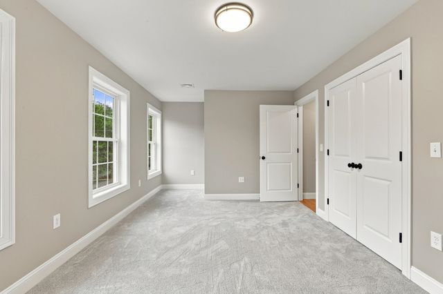 2 Blaisdell Court, Raymond, NH 03077