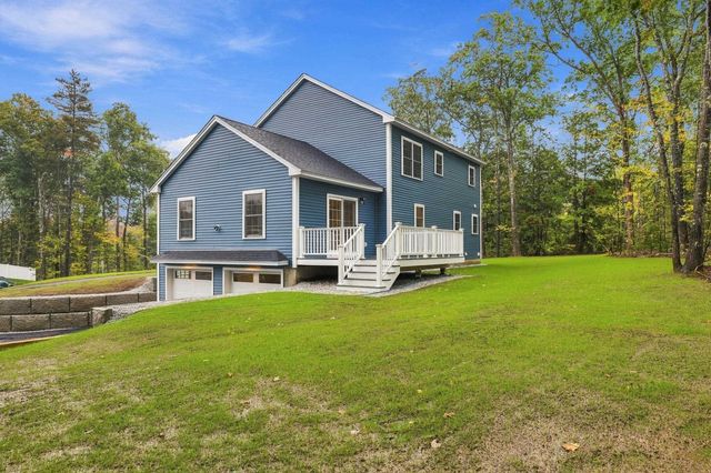 2 Blaisdell Court, Raymond, NH 03077