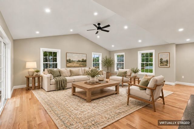 2 Blaisdell Court, Raymond, NH 03077