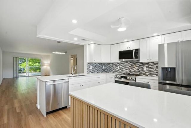 2004 Granada Drive K2, Coconut Creek, FL 33066