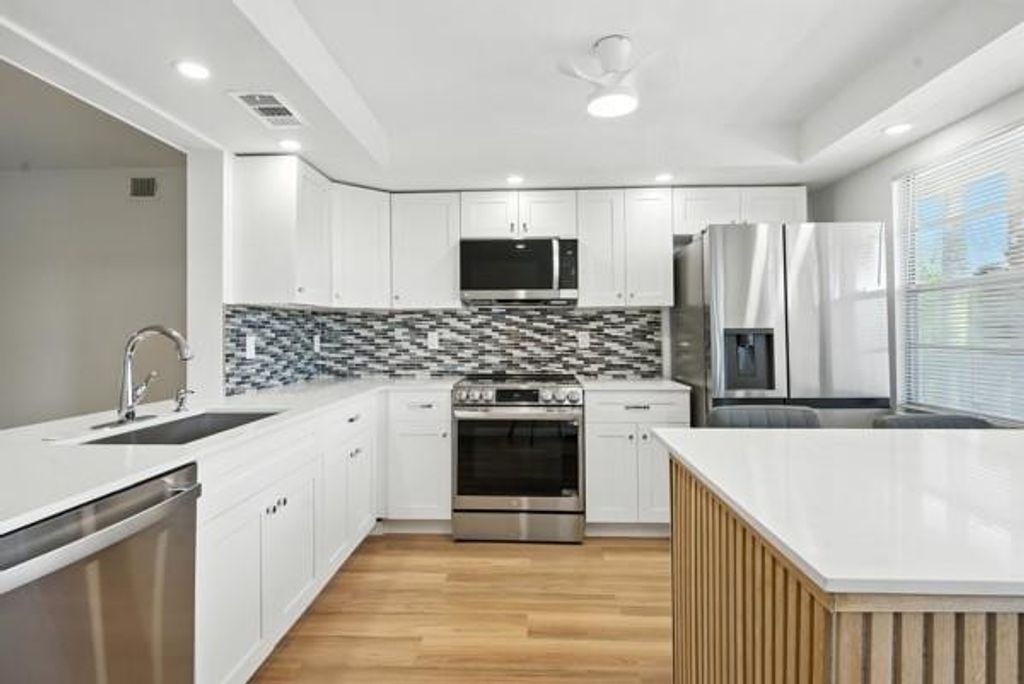 2004 Granada Drive K2, Coconut Creek, FL 33066