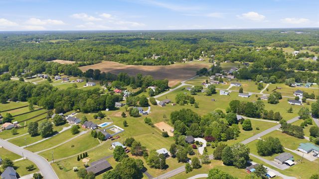 1346 Shahan Rd, Ashland City, TN 37015