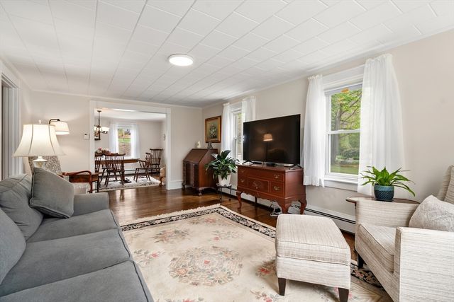 180 Plain St, Marshfield, MA 02050