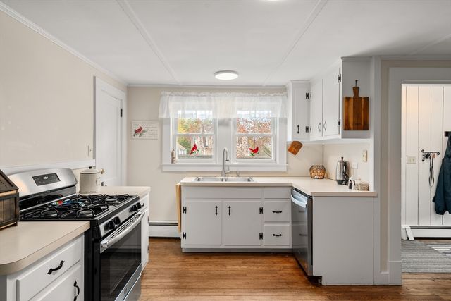 180 Plain St, Marshfield, MA 02050