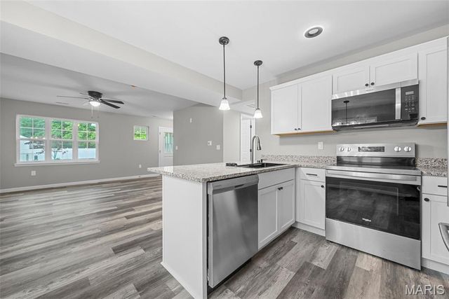 203 Jimmy H Drive, Jonesburg, MO 63351