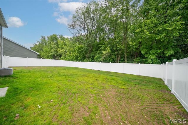 203 Jimmy H Drive, Jonesburg, MO 63351