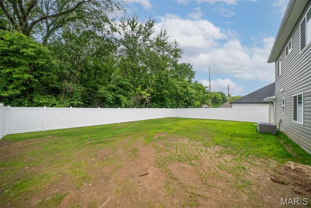 203 Jimmy H Drive, Jonesburg, MO 63351