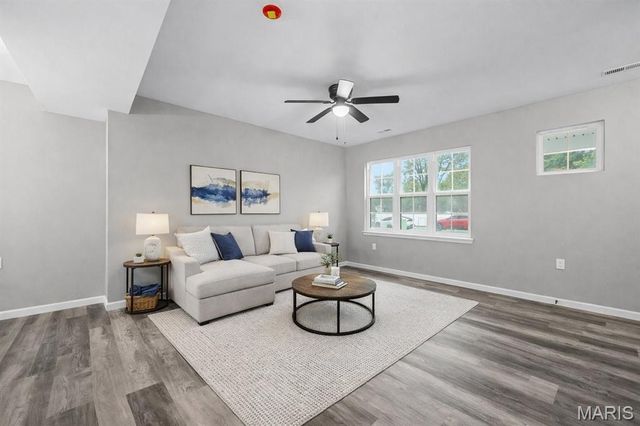 203 Jimmy H Drive, Jonesburg, MO 63351