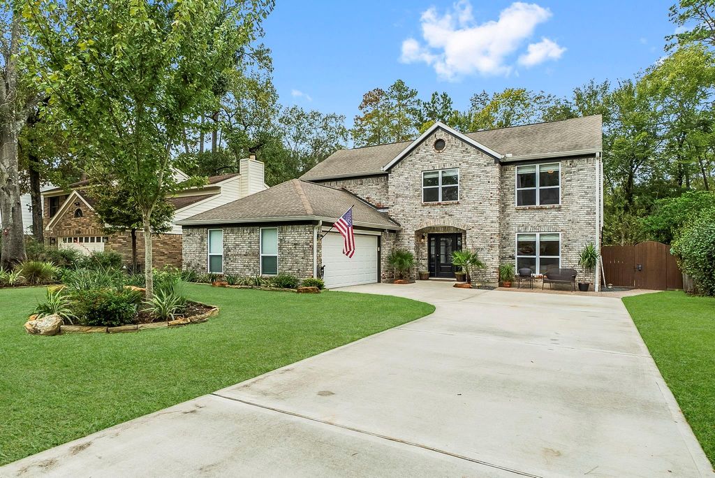 153 N Rainbow Ridge Circle, The Woodlands, TX 77381