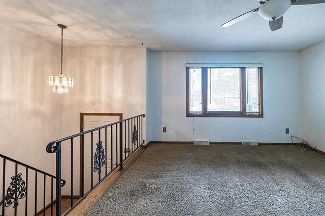 2225 SALTSMAN Road, Erie, PA 16510