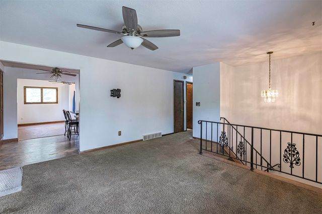 2225 SALTSMAN Road, Erie, PA 16510