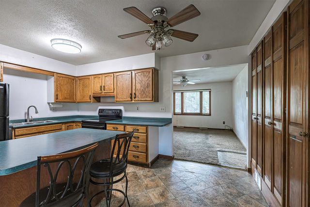 2225 SALTSMAN Road, Erie, PA 16510