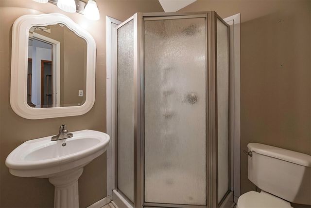 2225 SALTSMAN Road, Erie, PA 16510
