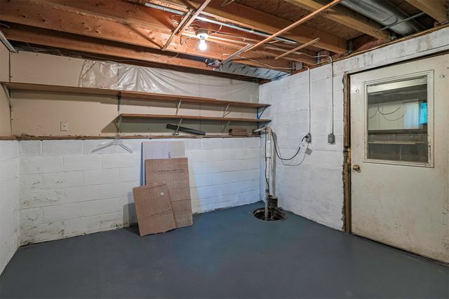 2225 SALTSMAN Road, Erie, PA 16510