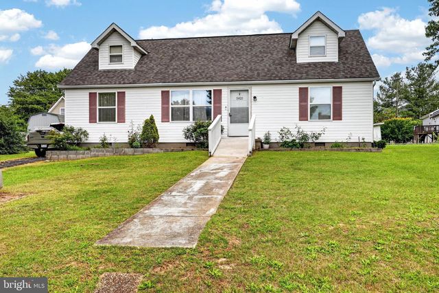 5821 ROBIN ST, Mount Jackson, VA 22842