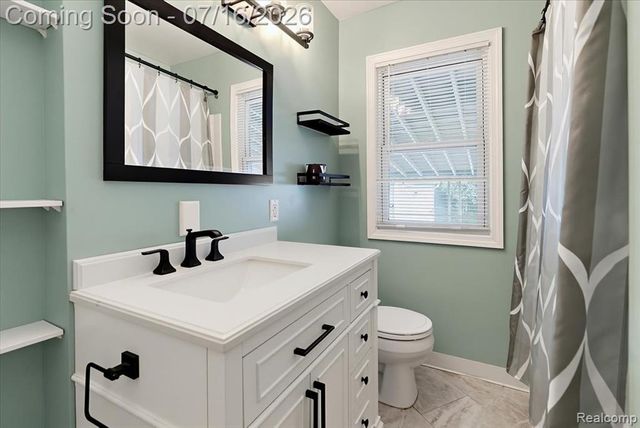 1657 W Troy Street, Ferndale, MI 48220