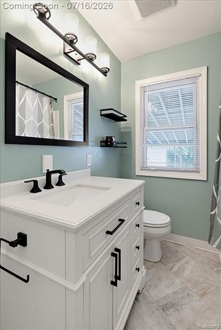 1657 W Troy Street, Ferndale, MI 48220