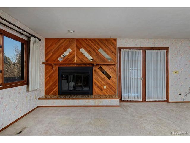 570 W Ash St, Louisville, CO 80027