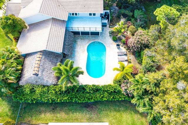 10893 Gleneagles Road, Boynton Beach, FL 33436