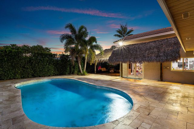 10893 Gleneagles Road, Boynton Beach, FL 33436