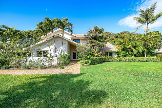 10893 Gleneagles Road, Boynton Beach, FL 33436