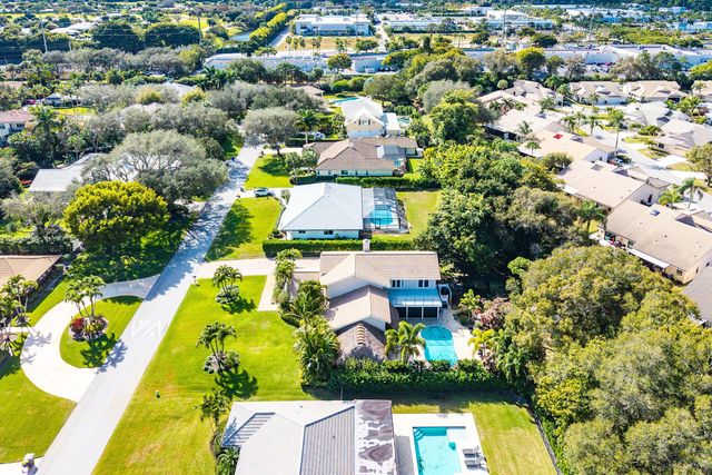 10893 Gleneagles Road, Boynton Beach, FL 33436