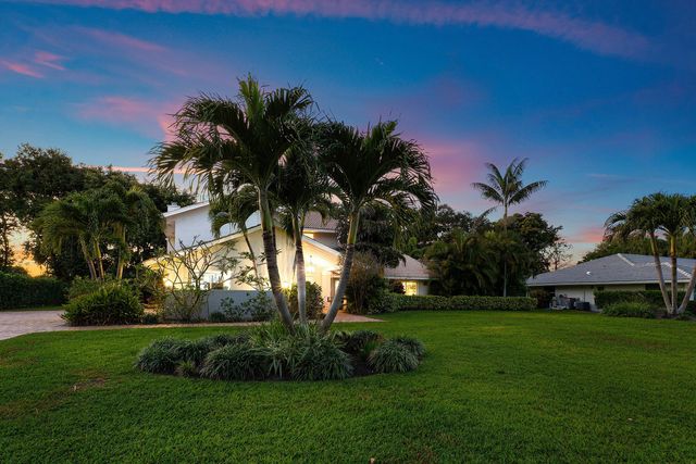 10893 Gleneagles Road, Boynton Beach, FL 33436