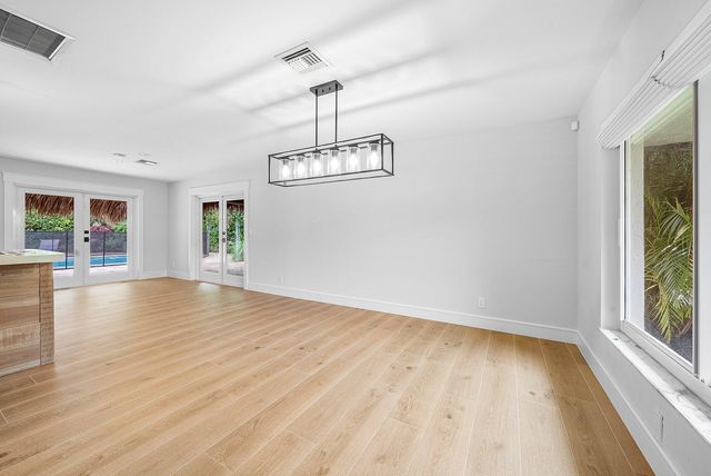 10893 Gleneagles Road, Boynton Beach, FL 33436