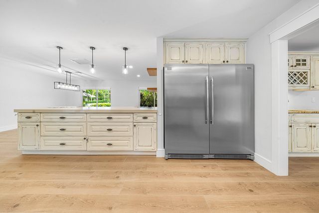 10893 Gleneagles Road, Boynton Beach, FL 33436