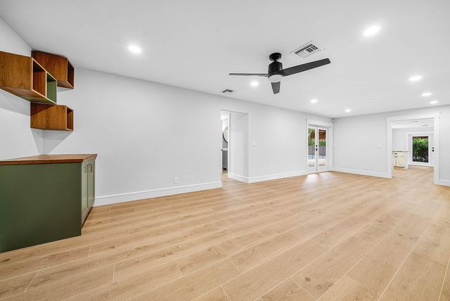 10893 Gleneagles Road, Boynton Beach, FL 33436