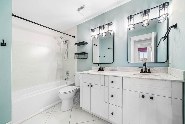 10893 Gleneagles Road, Boynton Beach, FL 33436