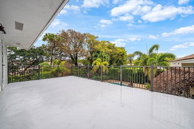 10893 Gleneagles Road, Boynton Beach, FL 33436