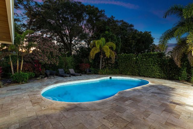 10893 Gleneagles Road, Boynton Beach, FL 33436