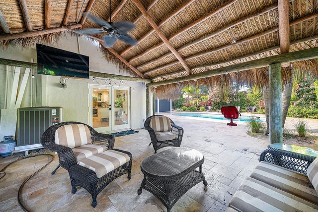 10893 Gleneagles Road, Boynton Beach, FL 33436