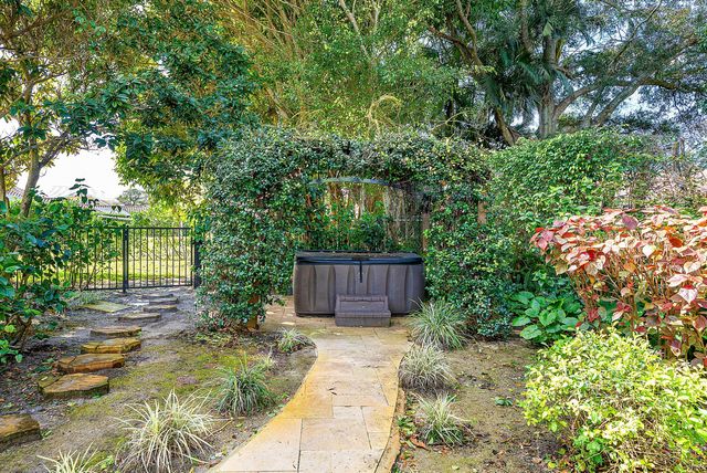 10893 Gleneagles Road, Boynton Beach, FL 33436