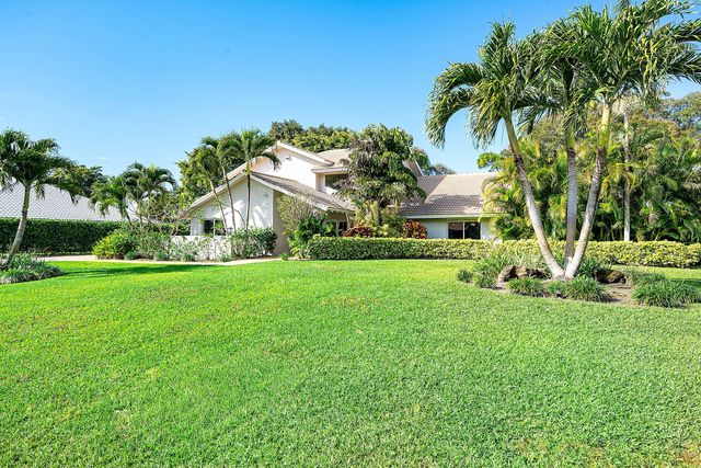 10893 Gleneagles Road, Boynton Beach, FL 33436