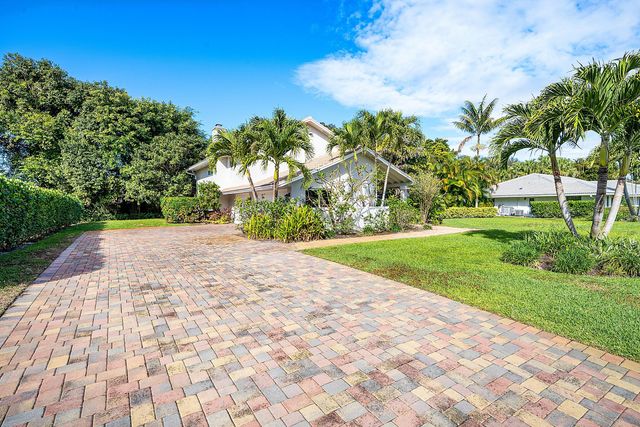 10893 Gleneagles Road, Boynton Beach, FL 33436