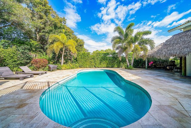 10893 Gleneagles Road, Boynton Beach, FL 33436