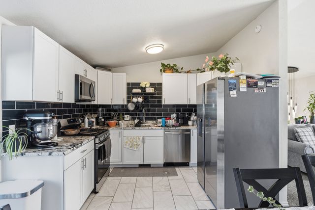 8705 S NEWELL DR, West Jordan, UT 84088