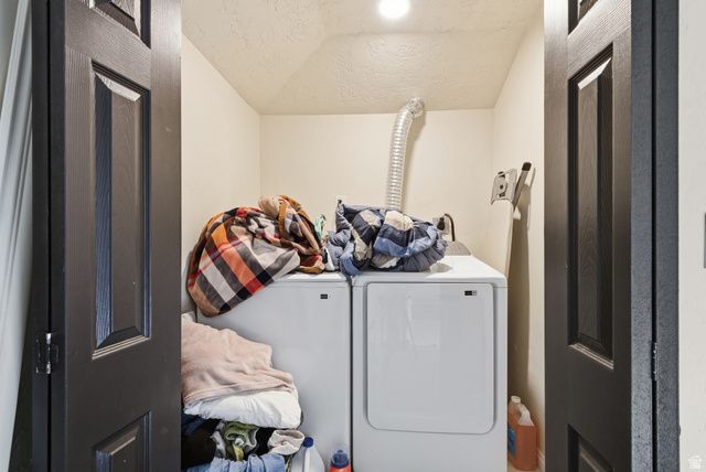 8705 S NEWELL DR, West Jordan, UT 84088