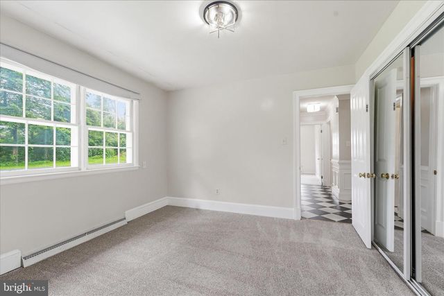13028 WOODBURN DR, Hagerstown, MD 21742