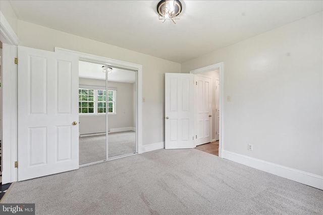 13028 WOODBURN DR, Hagerstown, MD 21742