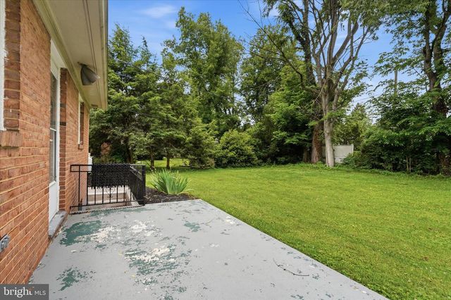 13028 WOODBURN DR, Hagerstown, MD 21742