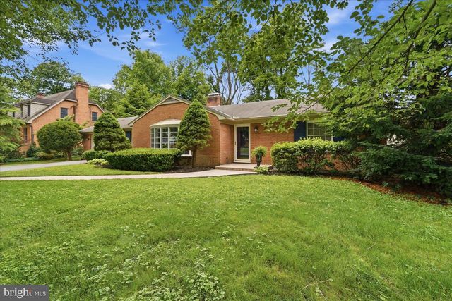 13028 WOODBURN DR, Hagerstown, MD 21742