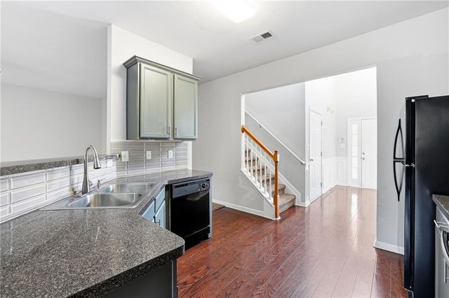 384 Creek Manor Way, Suwanee, GA 30024