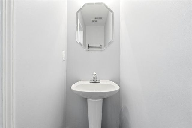 384 Creek Manor Way, Suwanee, GA 30024